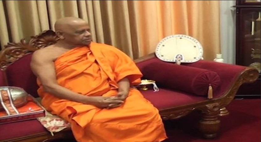 Asgiriya Mahanayake Thera Requests Justice for Suresh Sallay