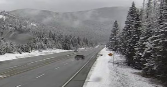 Environment Canada warns of snowfall, high winds, power outages in British Columbia