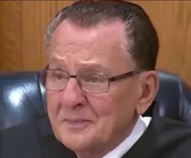 Beloved Rhode Island Judge Frank Caprio dies at 88 after cancer battle
