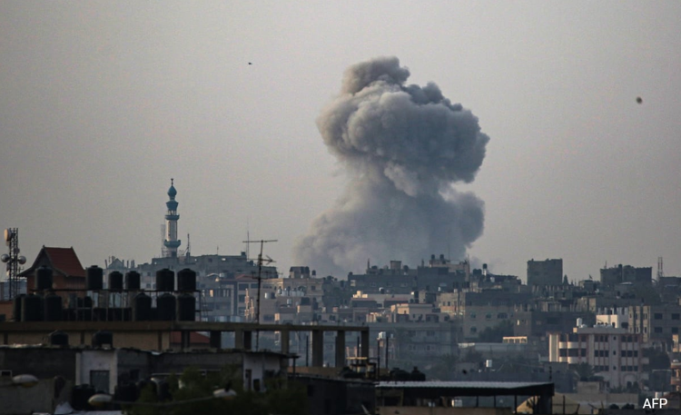 Israeli strike kills 31 in Gaza as US envoy meets Benjamin Netanyahu