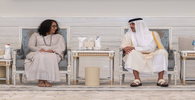 Prime Minister Pays Condolences Following the Death of Qatar's Former Amir