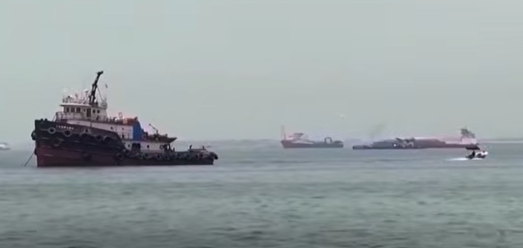Iran says 4 oil tankers catch fire in Strait of Hormuz