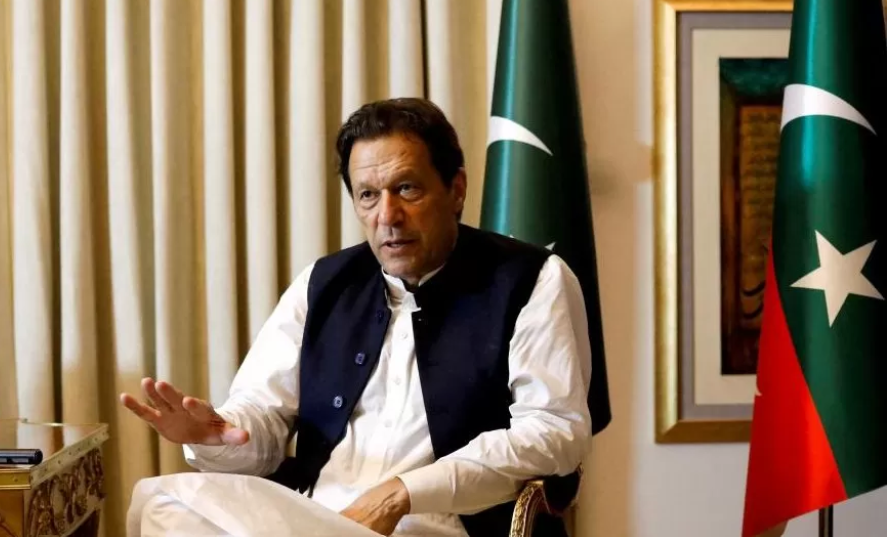 Pakistan’s Imran Khan warns of civil disobedience amid legal woes, protests