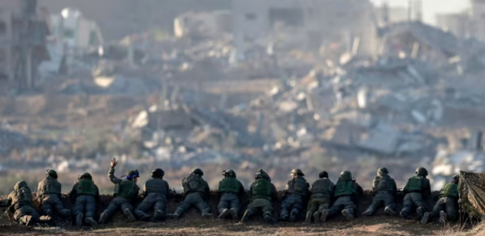 Gaza deaths pass 18,200 as battles rage