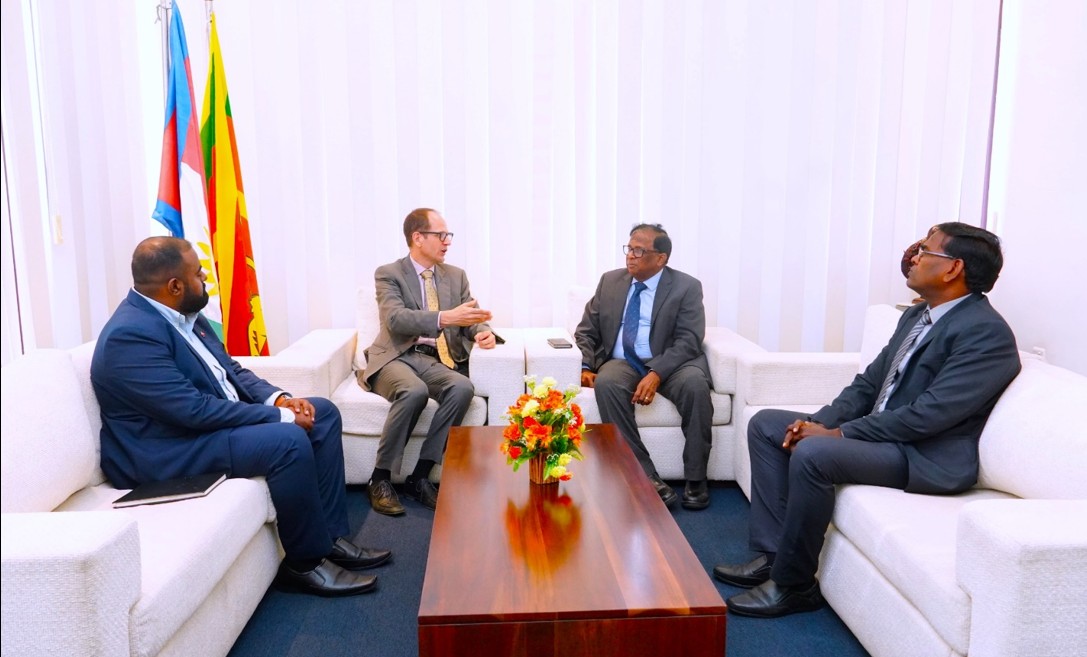Northern Province Governor Meets Canadian High Commissioner