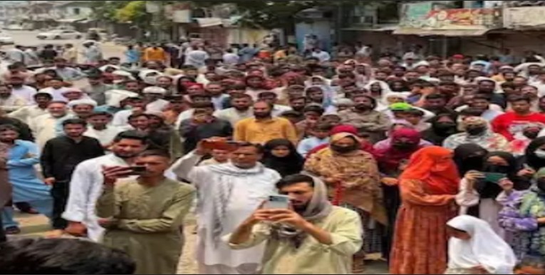 1 killed, many injured after Pak Rangers open fire on protesters