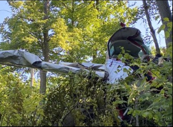 Pilot confirmed dead in small plane crash west of Ottawa airport