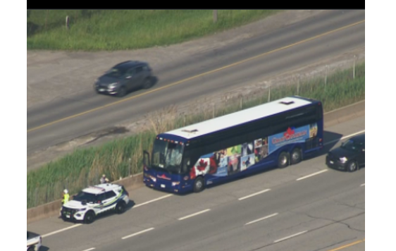 1 dead, 3 in hospital after flying wheel crashes into bus windshield on QEW