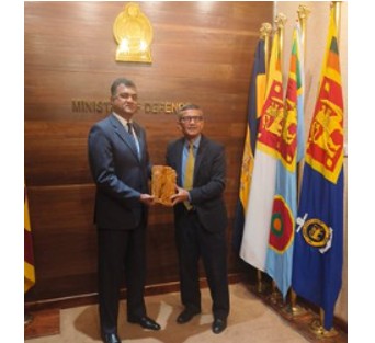 Top defense officials of India and Sri Lanka meet in Colombo