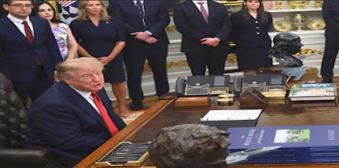 Major US TV networks suspend coverage of Trump after White House bans CNN