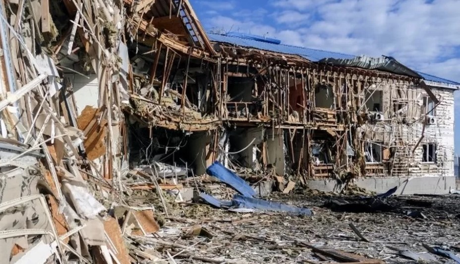 Ukraine 'destroys Russian helicopters in Berdyansk and Luhansk'