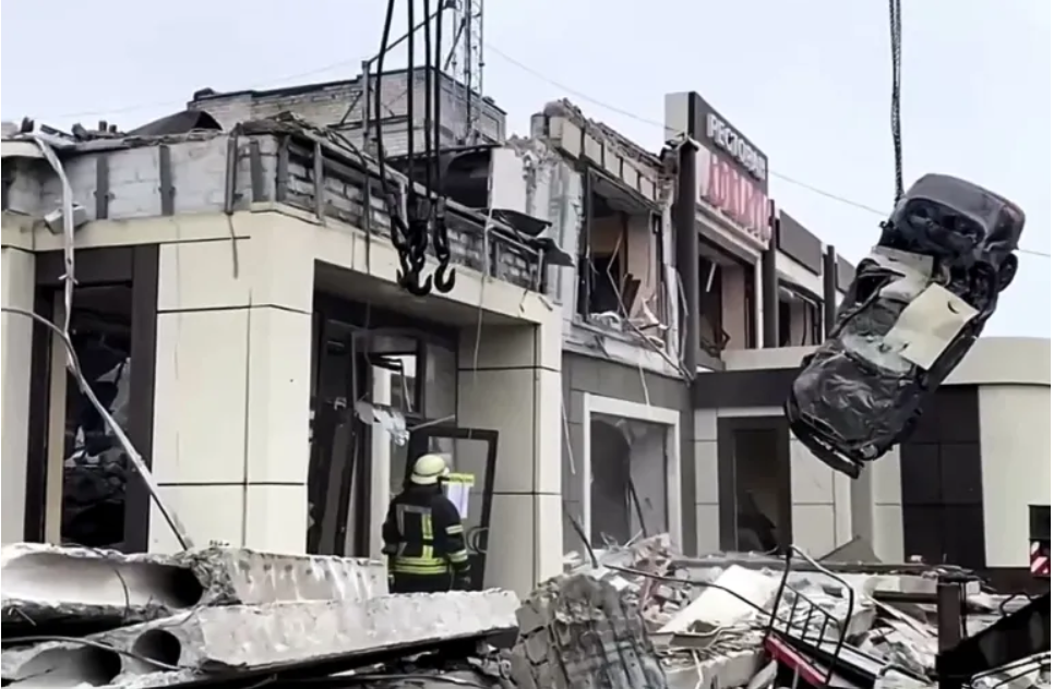 Russia says at least 28 killed in Ukraine shelling of bakery in Lysychansk