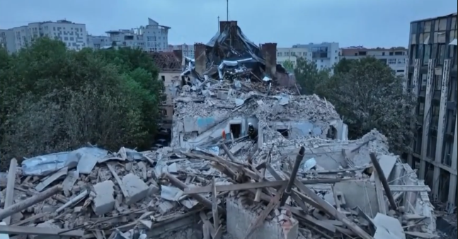 Ukraine starts to rebuild towns, cities even as the war rages on