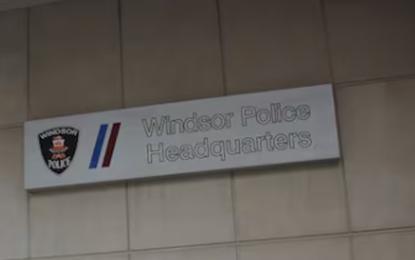 Windsor police officer pleads guilty to harassment, indecent communications